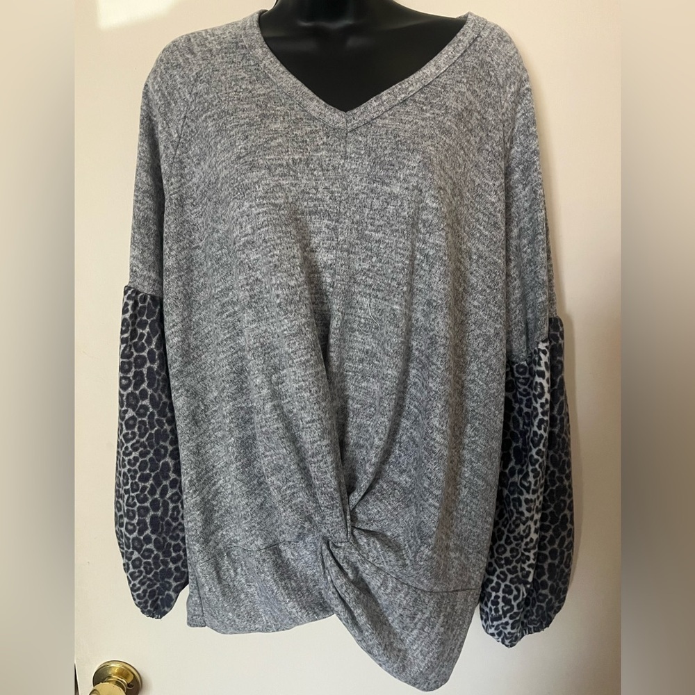 Daytrip Heather Gray Knit Top